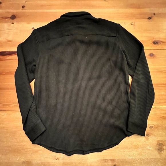 Mens Pull & Bear Black textured button down shirt size Large - Picture 3 of 4